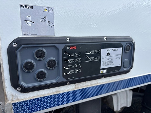 Volkswagen Crafter 11 of 12