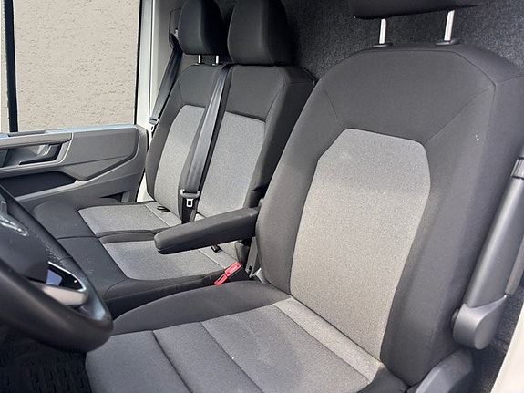 Volkswagen Crafter 7 of 12
