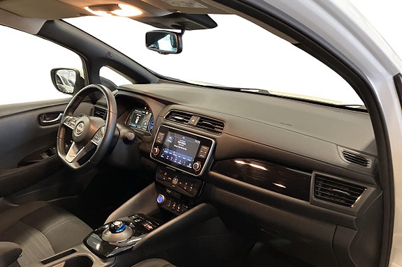 Nissan Leaf 23 of 26