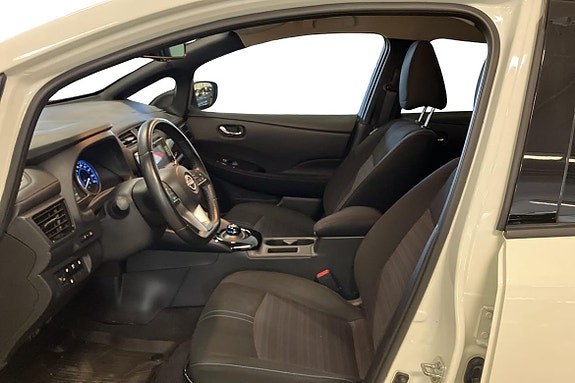 Nissan Leaf 10 of 26