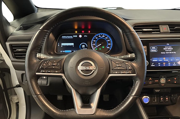 Nissan Leaf 12 of 26