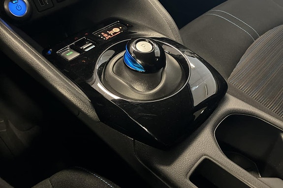 Nissan Leaf 18 of 26