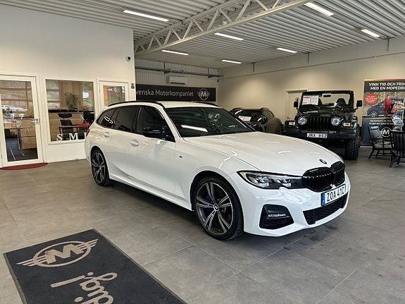 BMW 330e
