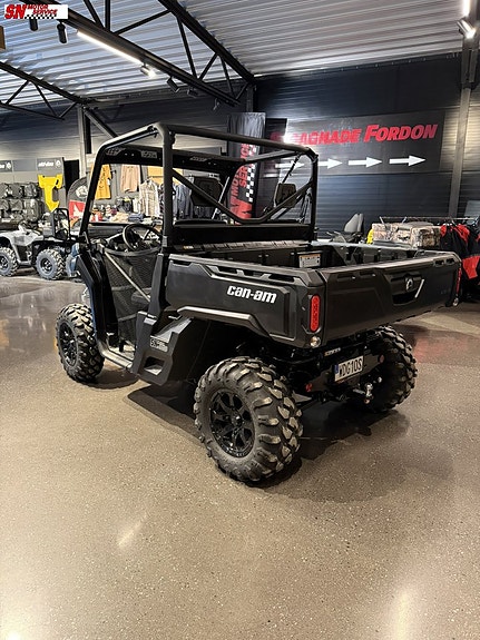 Can-Am Traxter XU HD9 Momsad 2 of 4