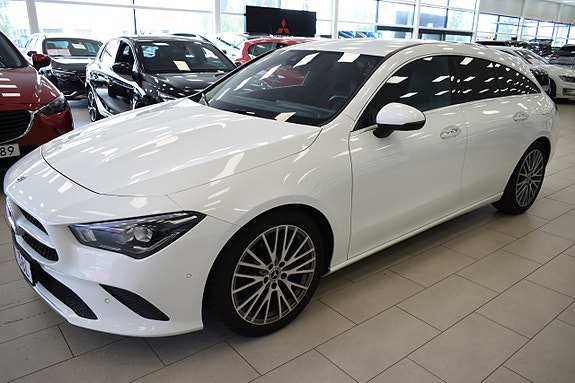 Mercedes-Benz CLA200 d 2 of 5