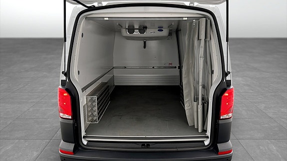 Volkswagen Transporter 12 of 18