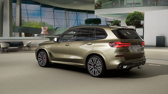 BMW X5 2 of 4