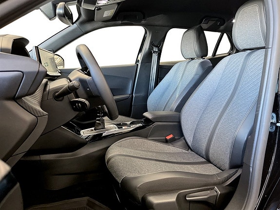Peugeot 2008 4 of 5