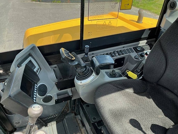 JCB 100 C-1 8 of 8