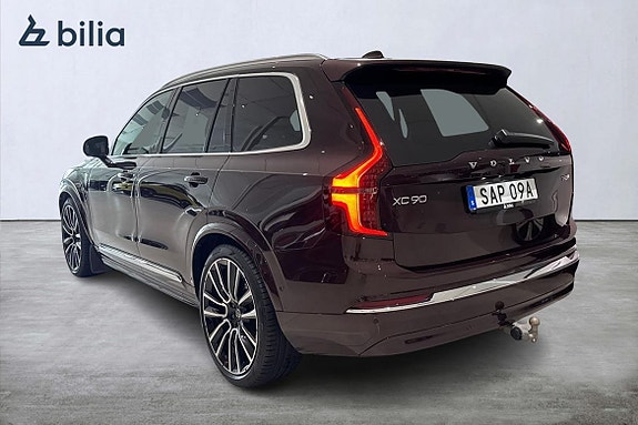 Volvo XC90 2 of 20