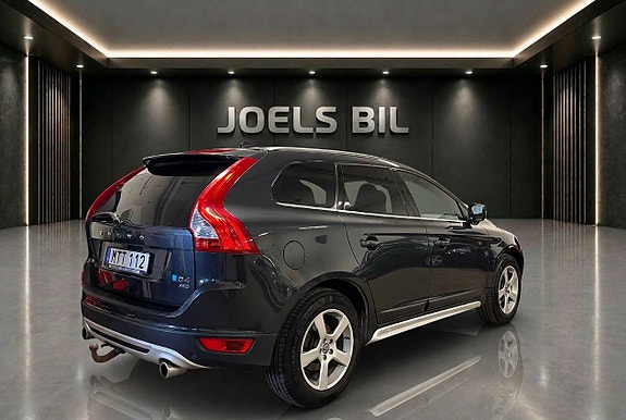 Volvo XC60 3 of 5