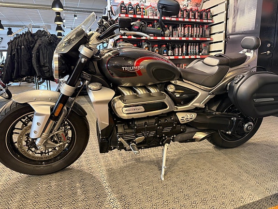 Triumph ROCKET 3 GT 7 of 14