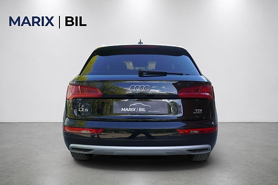 Audi Q5 3 of 5