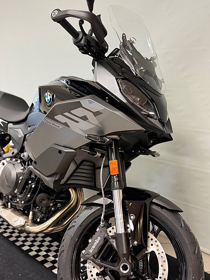 BMW F 900 XR 5 of 5