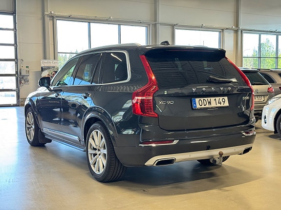 Volvo XC90 4 of 5