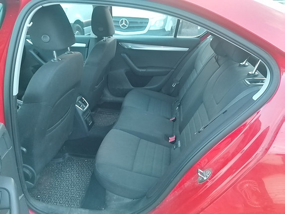 Skoda Octavia 12 of 19