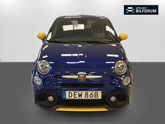 Abarth 595 2 of 5