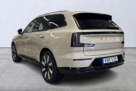 Volvo EX90 4 of 24