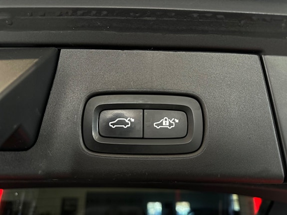 Volvo V90 Cross Country 23 of 27