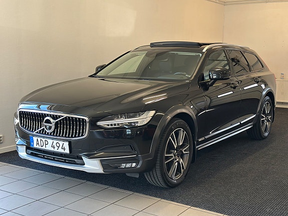 Volvo V90 Cross Country 4 of 5