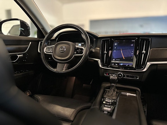 Volvo V90 Cross Country 21 of 27