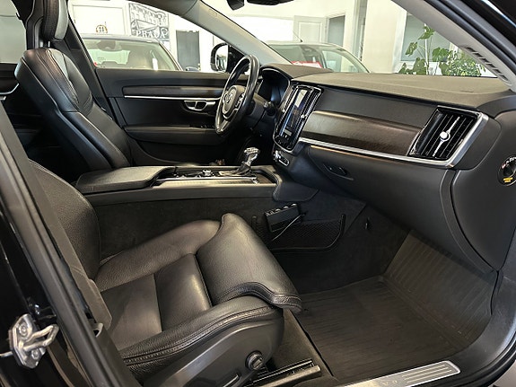 Volvo V90 Cross Country 22 of 27