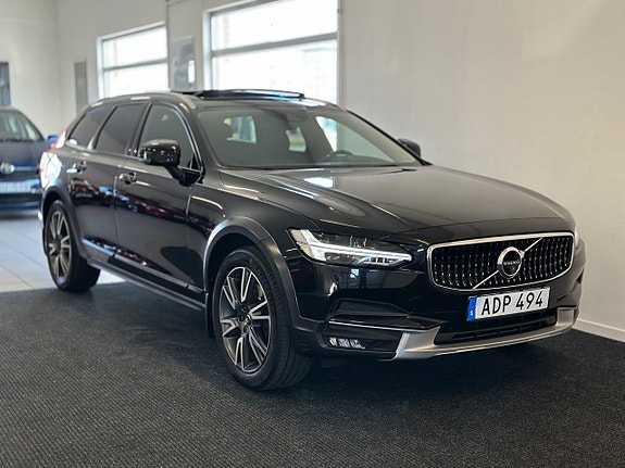 Volvo V90 Cross Country 7 of 27