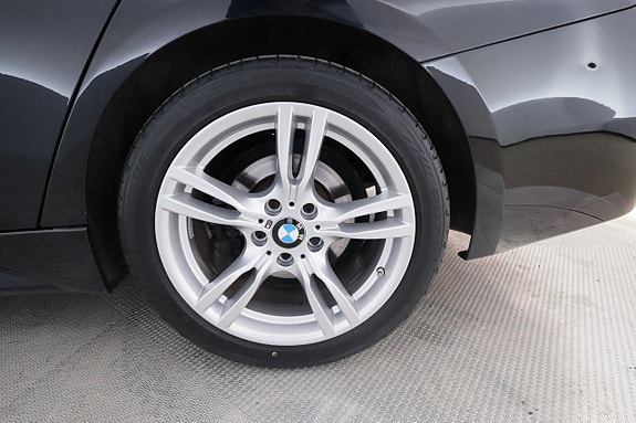 BMW 320d 10 of 27