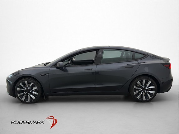 Tesla Model 3 5 of 5