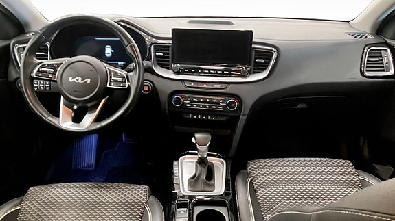Kia XCeed 4 of 17