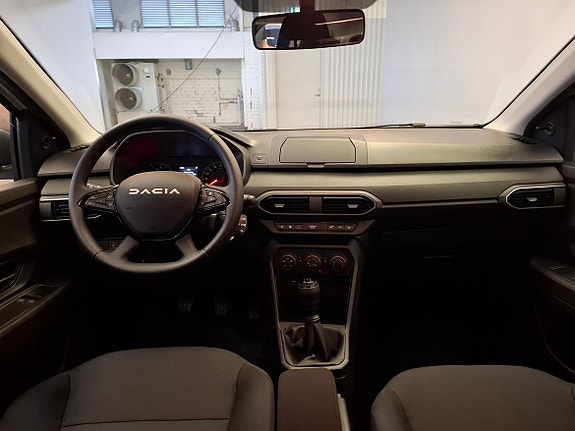 Dacia Sandero 5 of 5