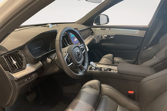 Volvo XC90 6 of 20