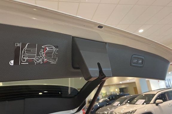 Volvo XC90 12 of 20