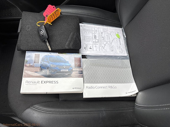 Renault Kangoo Express 17 of 24