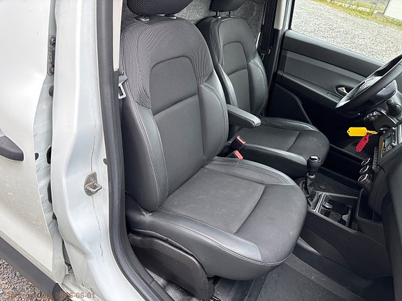 Renault Kangoo Express 16 of 24