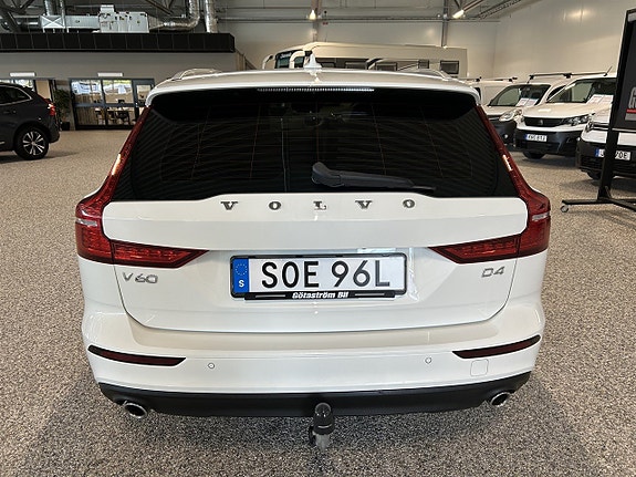 Volvo V60 3 of 5