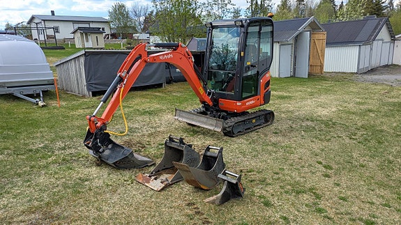 Kubota KX019-4 Fint skick 3 skopor Trailer Få timmar