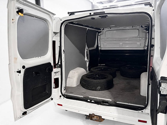 Opel Vivaro 7 of 13