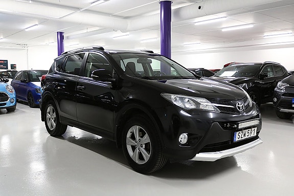 Toyota RAV4 3 of 22