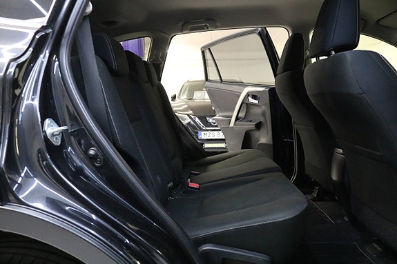 Toyota RAV4 13 of 22