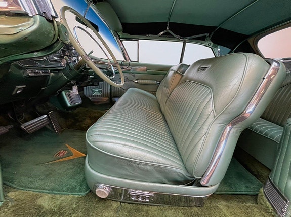 Cadillac Eldorado Biarritz 8 of 13