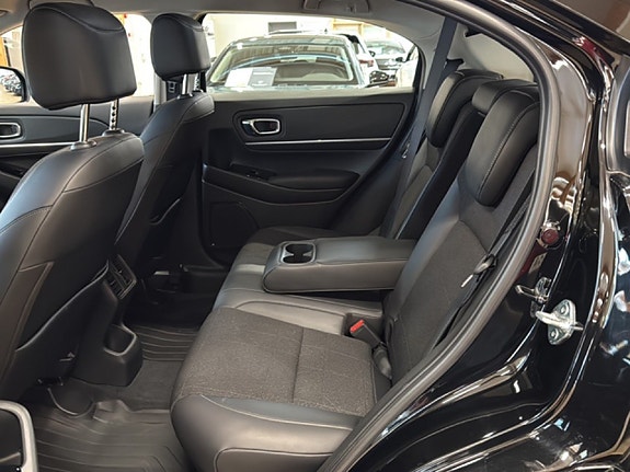 Honda HR-V 9 of 17
