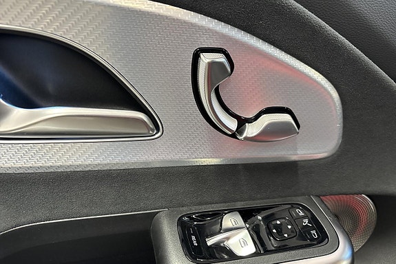 Mercedes-Benz CLA35 18 of 23