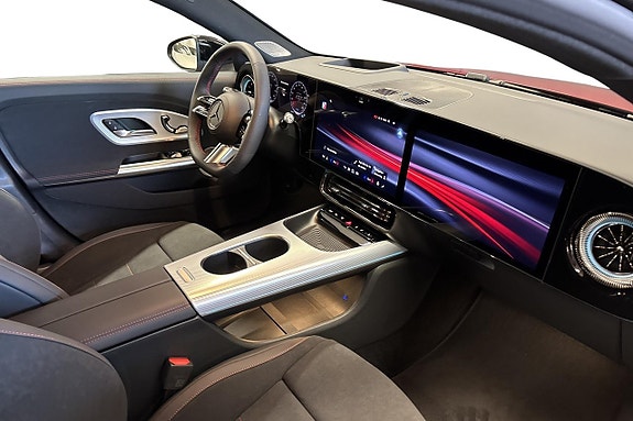 Mercedes-Benz CLA35 11 of 23