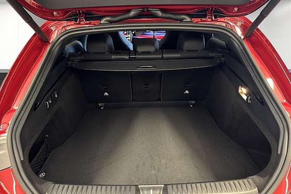 Mercedes-Benz CLA35 7 of 23