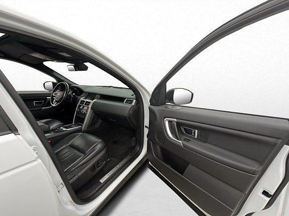 Land Rover Discovery Sport 27 of 30