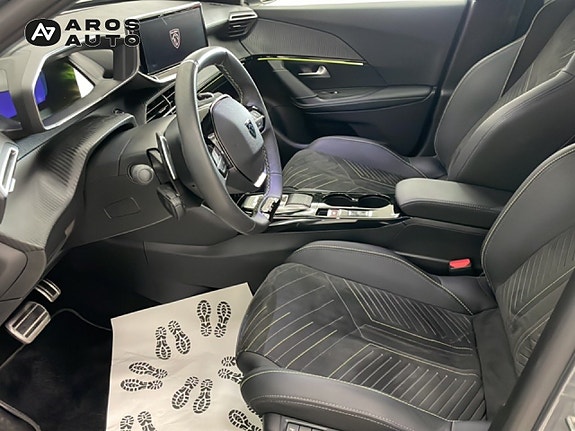 Peugeot 2008 8 of 14