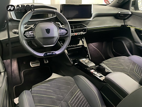 Peugeot 2008 7 of 14
