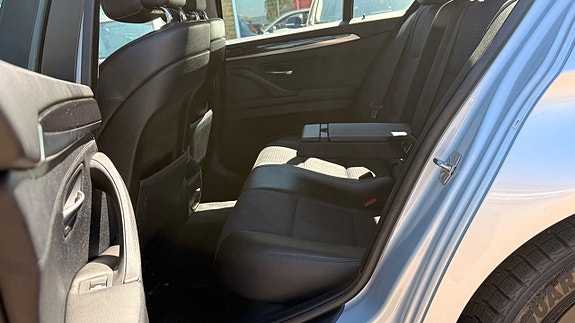 BMW 520d 25 of 30