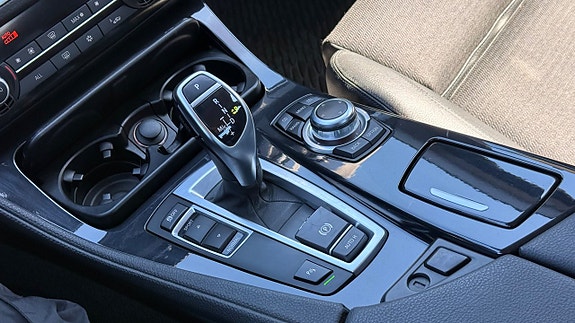 BMW 520d 18 of 30